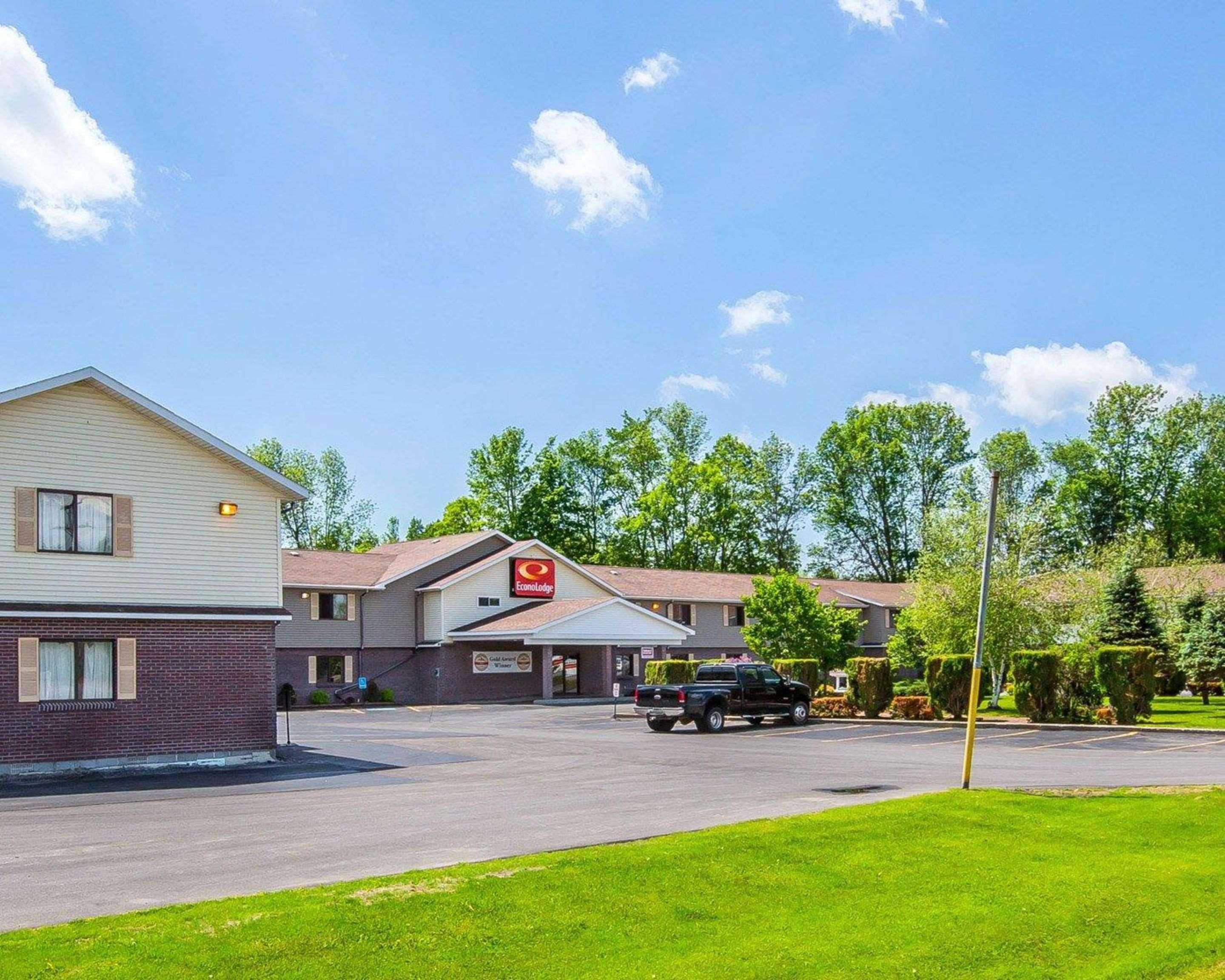 Surestay By Best Western Massena Kültér fotó