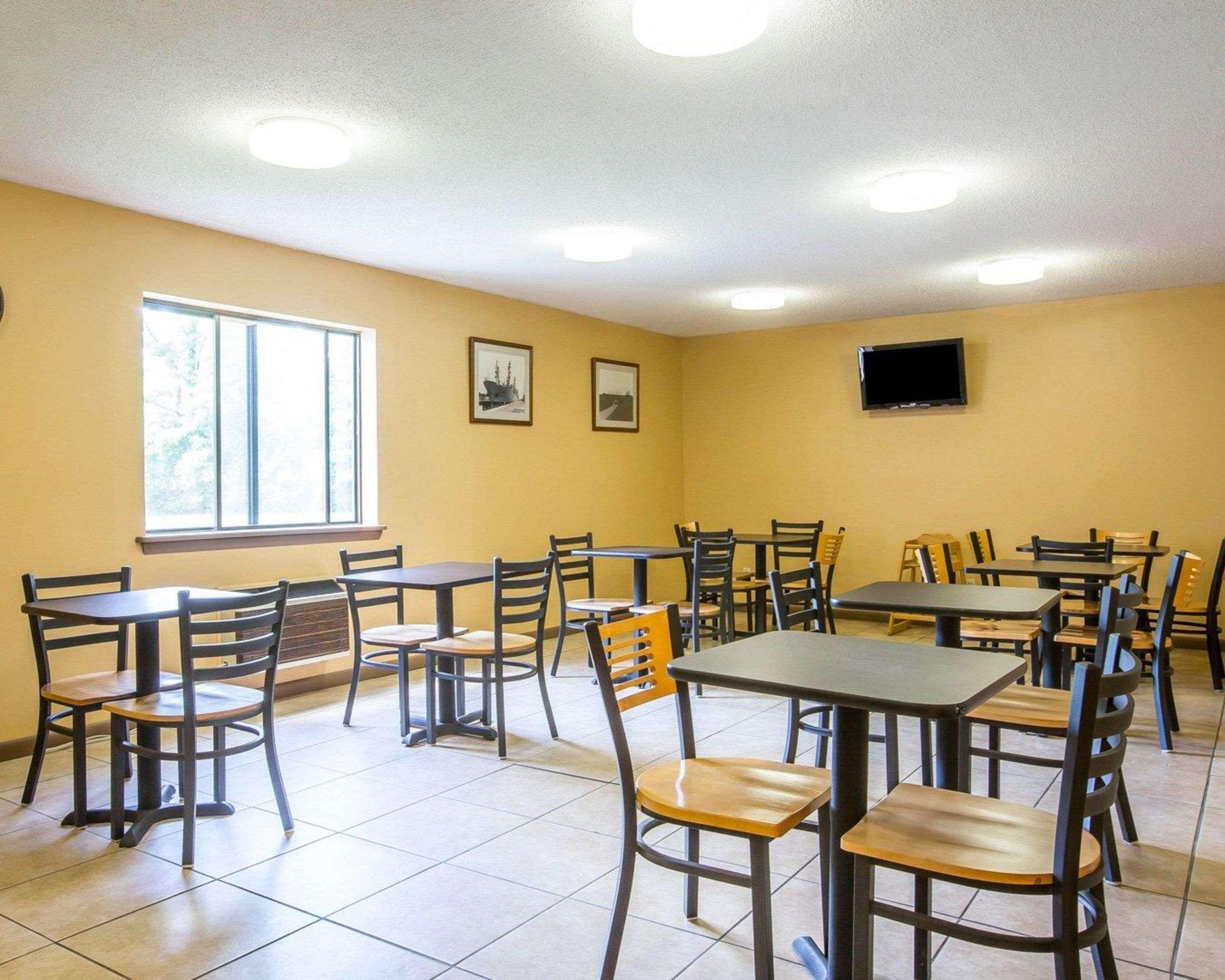 Surestay By Best Western Massena Kültér fotó